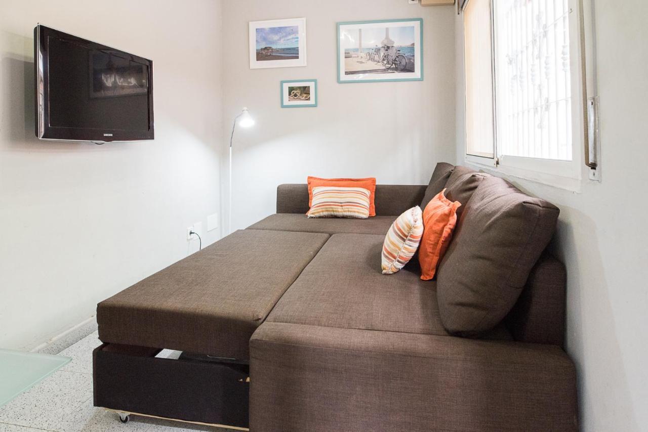 Malagaonbeach 1 - Two Bedrooms - Up To 3 People - 10 Meters Beach Esterno foto